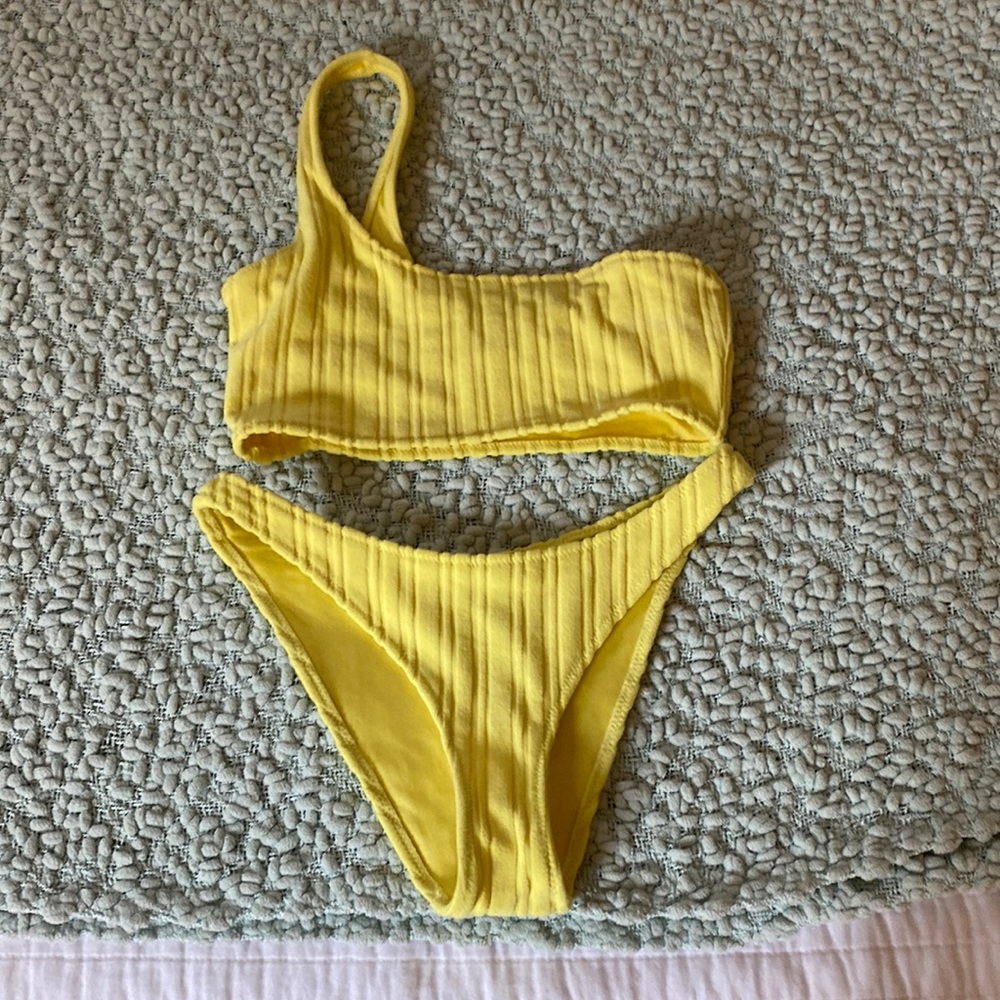 Triangl yellow bikini set